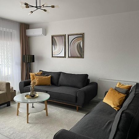 Apartment Prizreni-Free Private Parking Ngoại thất bức ảnh