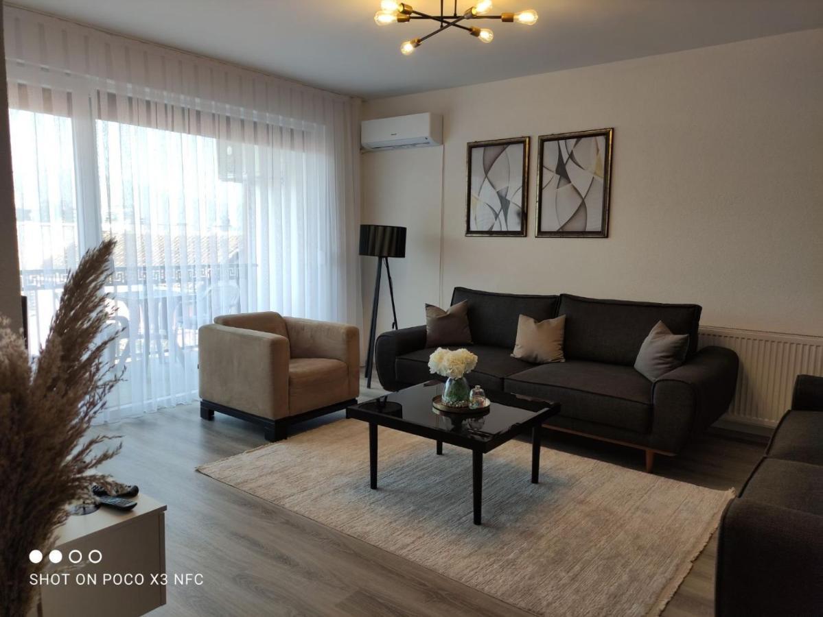 Apartment Prizreni-Free Private Parking Ngoại thất bức ảnh