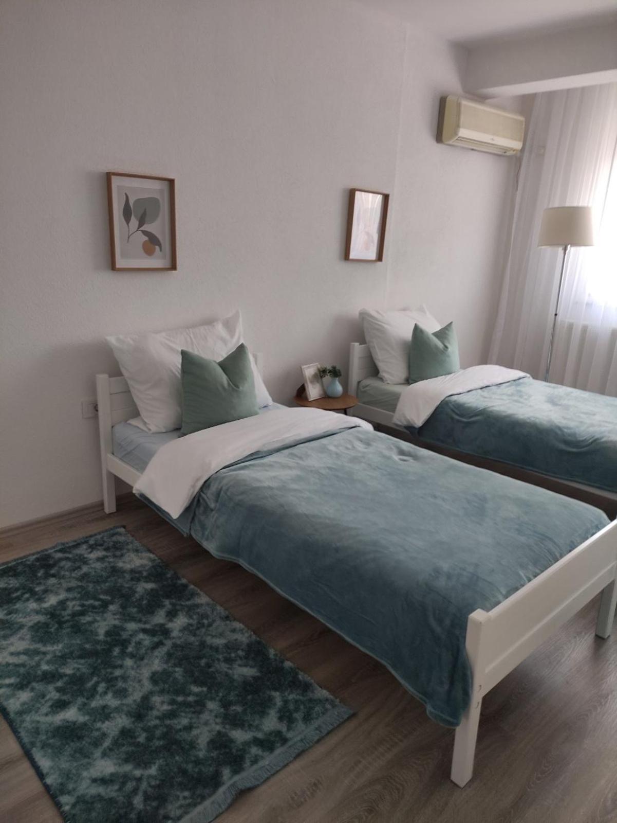 Apartment Prizreni-Free Private Parking Ngoại thất bức ảnh