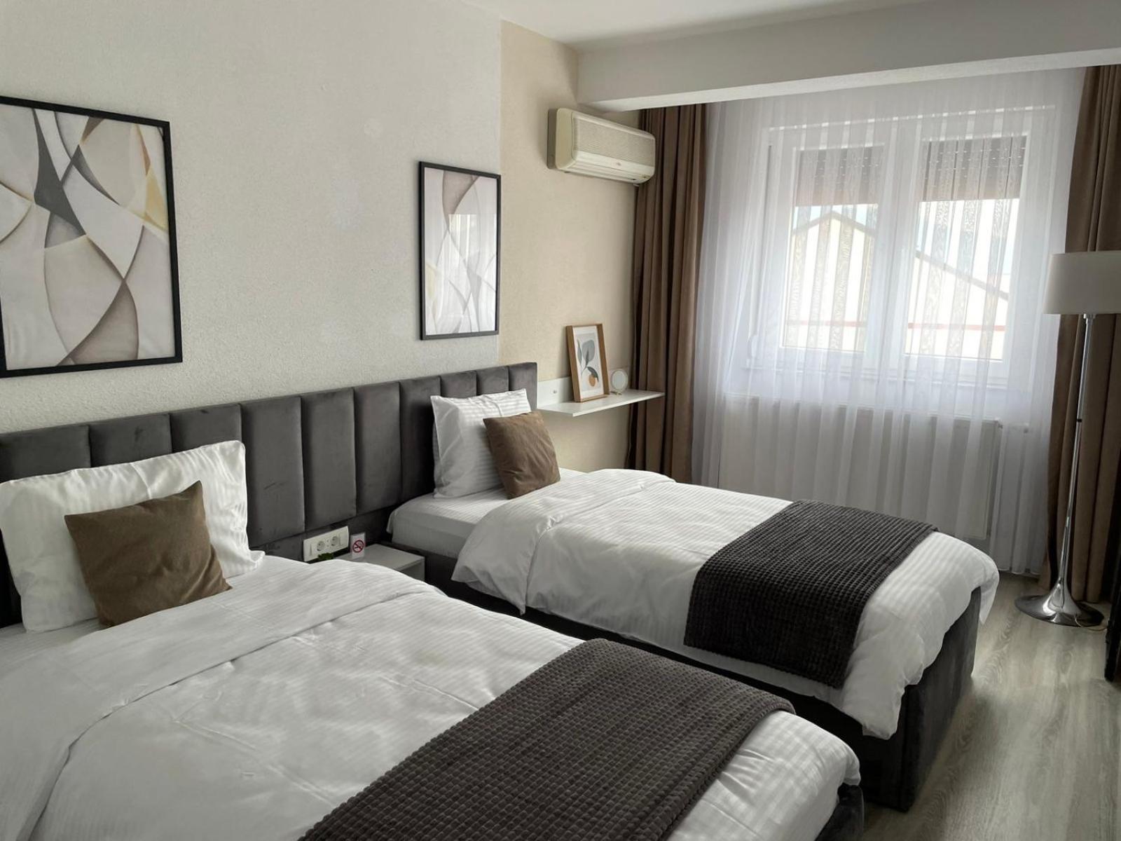 Apartment Prizreni-Free Private Parking Ngoại thất bức ảnh